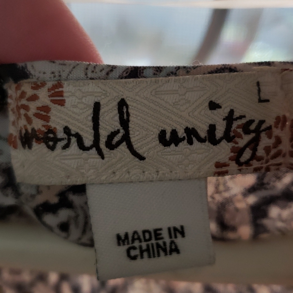 World unity womens top shirt sz large - Picture 5 of 6